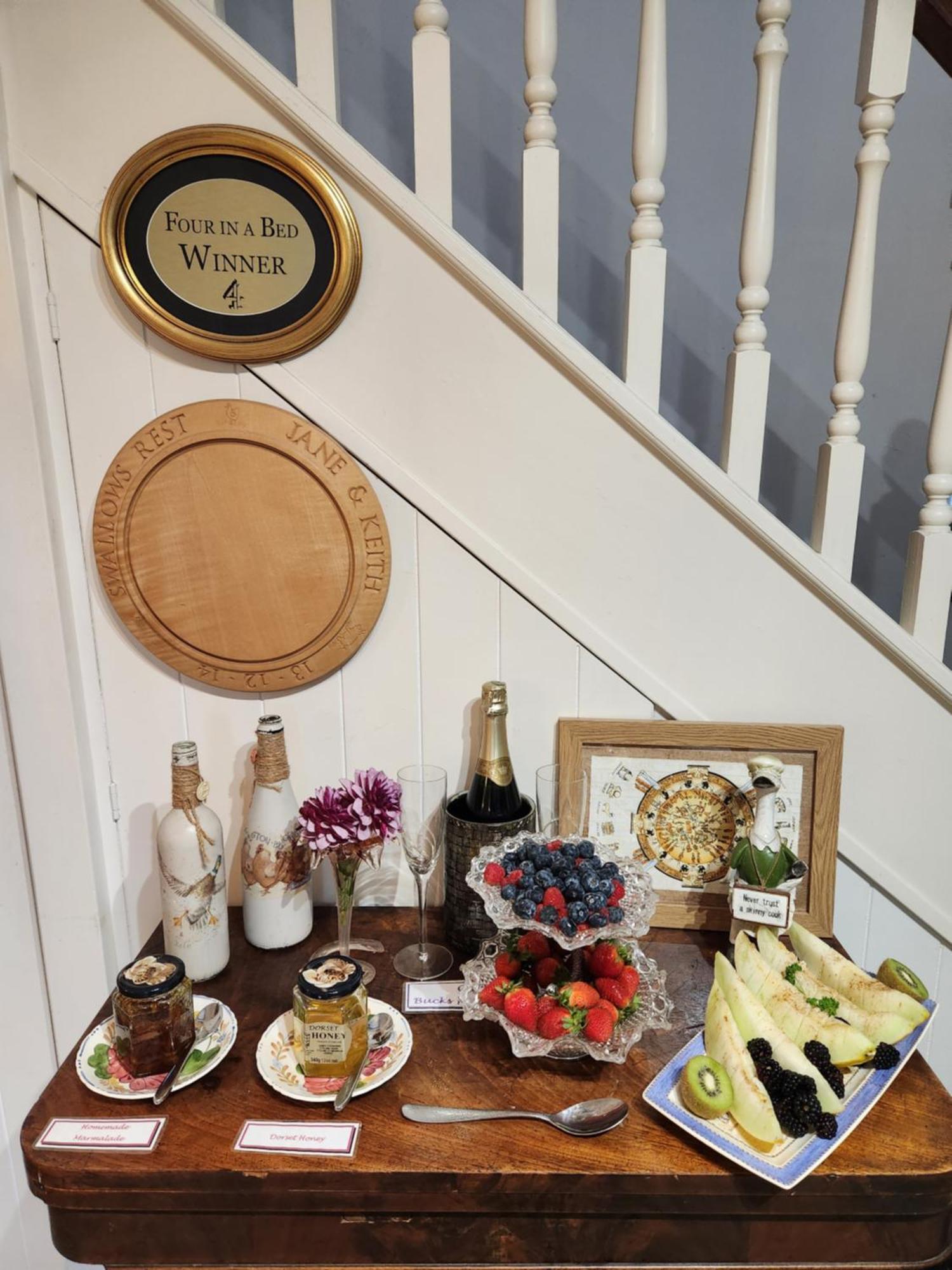 燕子休憩酒店 韦茅斯 外观 照片